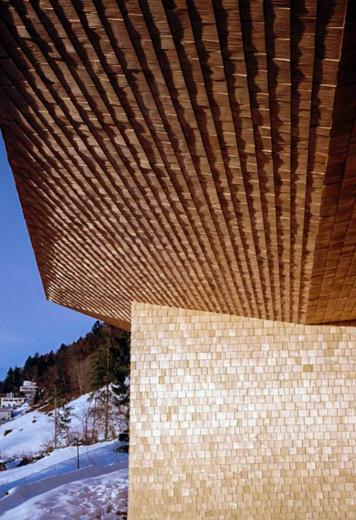 Hausfassade Holzschindeln aus Fichte gespalten