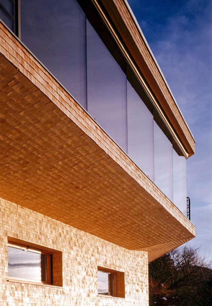 Hausfassade Holzschindeln aus Fichte gespalten