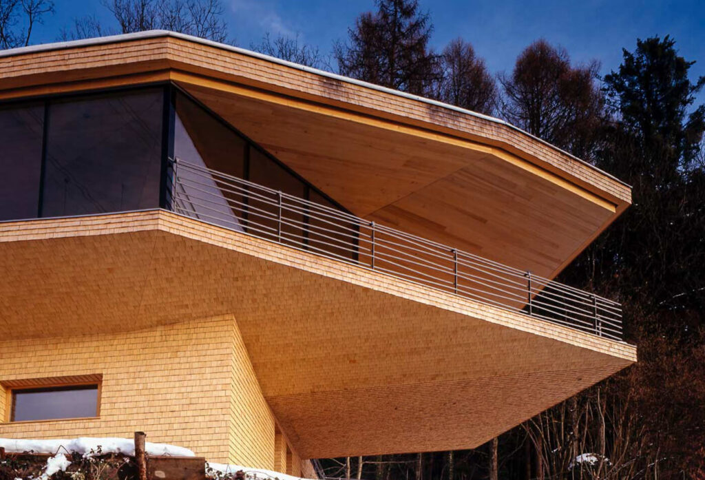 Hausfassade Holzschindeln aus Fichte gespalten