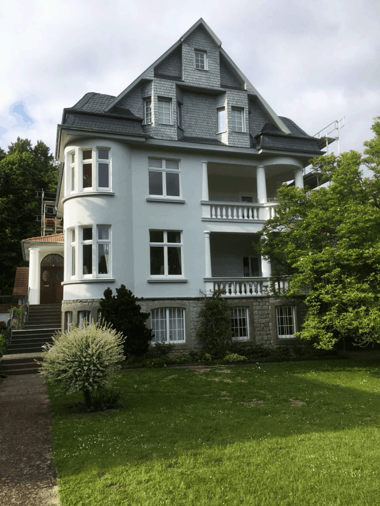 Weißzeder - gesägt - halbrund